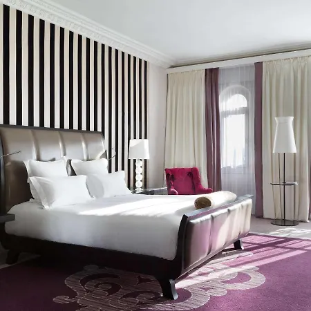 Le Grand Hotel De Cabourg - Mgallery Hotel Collection Esterno foto