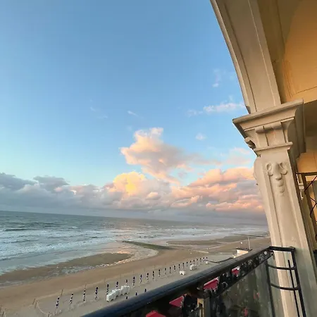Le Grand Hotel De Cabourg - Mgallery Hotel Collection Esterno foto