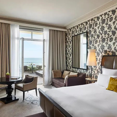 Le Grand Hotel De Cabourg - Mgallery Hotel Collection Esterno foto